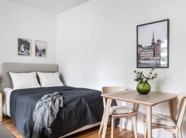 Modern Stylish Apartment With Balcony In Stockholm, hotel v destinaci Järfälla