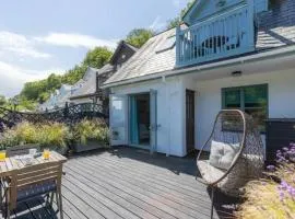 2 Bedrooms overlooking Little Petherick Creek
