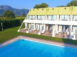 Holiday Village - Swimming pool apartments, cottage in Kamena Vourla