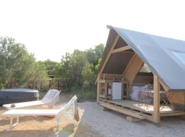 Glamping San Bart, luxury tent in San Vincenzo