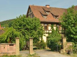 Gästezimmer - Fuhrhalterei Maul, хотел в Breuberg