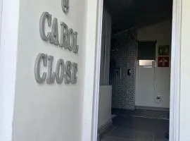 Room @carol close