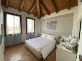 Appartamento La Mansarda: Cerea'da bir ucuz otel