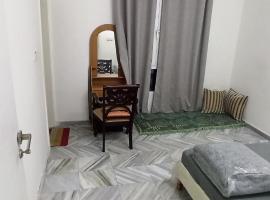 Budget Muscat Room, homestay in Seeb