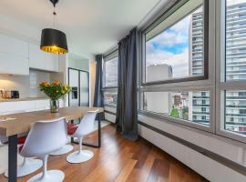 Comfortion Zaira - Suite de luxe avec vue sur la Défense, hotelli kohteessa Puteaux