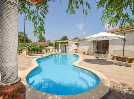 Villa de 2 chambres avec piscine privee jardin amenage et wifi a Aleria, hotel in Aléria