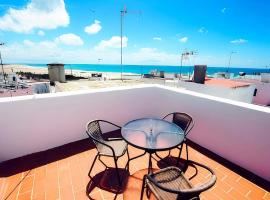 Apartamentos Cerca del Mar con Azotea Comunitaria, pet-friendly hotel in Conil de la Frontera