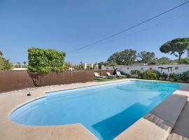 Casa El Sotillo - Sólo familias, hotel i Chiclana de la Frontera