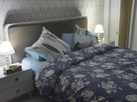 LUX & VIP apartment at Berges du Lac 2 Tunis, appartamento a La Goulette (La Goletta)