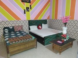 Krishna Home Stay, guest house in Mathura