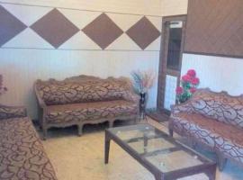 Hotel Atithi Galaxy Kanpur Near Railway Station Kanpur - Wonderfull Stay with Family, hotel in Kānpur
