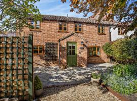 Bay Tree Cottage - Dersingham, Hotel in Dersingham