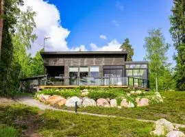Villa Ritva - Modern - Lakefront - Hot Tub