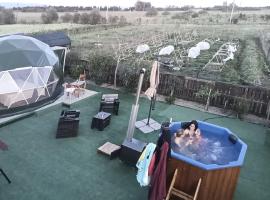 Podere Kiri Dome Experience, hotell sihtkohas Decimomannu