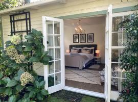 Green Door Cottage, hospedagem domiciliar em Greytown