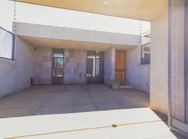 Casa un solo piso, 2 min hospital Real San Lucas.