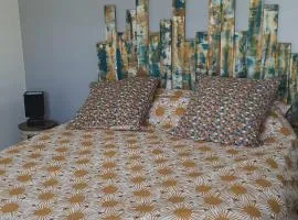 CHAMBRE MEUBLEE LIT 2 PERSONNES