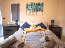 Two-bedroom Apartment in central Eastbourne, Garden, Contractors welcome、イーストボーンのホテル