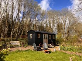 Archie the shepherd’s hut, cabin in Penruddock