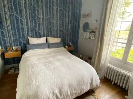 Chambre privée à 12 mn de Paris - Maison de ville
