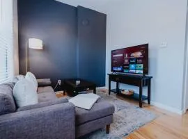 Chic 1BR Balcony & Laundry Soulard