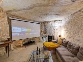 Gîte Le Paul Bert - centre ville-parking gratuit, Hotel in Tours