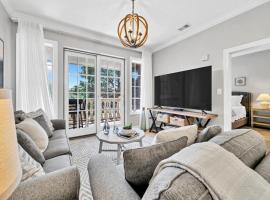 Overlooking 30A! Great Location! Easy Beach & Pool Access!, cottage in Rosemary Beach