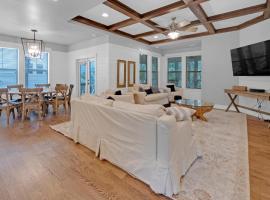 Luxury Seacrest Beach Home Community Pool Deeded Beach Access!, place to stay in Rosemary Beach