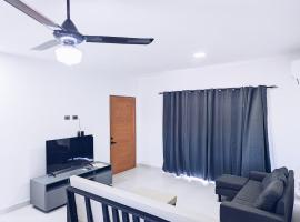 Apartment in Sosua - 4 Minutes From The Airport، فندق مع موقف سيارات في سان فيليبي دي بويرتو بلاتا