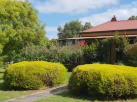 Ripplebrook Country Cottage, hotel em Foster