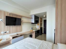 Palam Mansion at Citra Plaza Nagoya, hotel en Jodoh