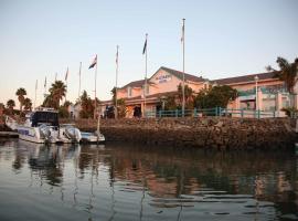 Halyards Hotel, hotel di Port Alfred