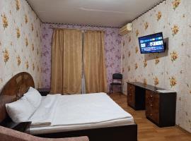 Яскраві квіти мережа квартир Документи для відряджень Безконтактне заселення 24-7, hotel v destinaci Poltava