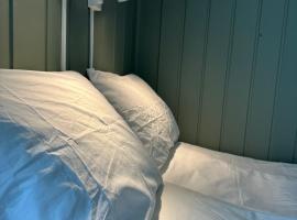 KM Rentals - Lillestrøm City - Private Rooms in Shared Apartment – hotel w mieście Lillestrøm