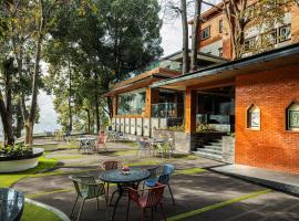 Fortune Resort and Wellness Spa - Member ITC's Hotel Group, kuurort sihtkohas Bhaktapur