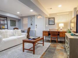 Delightful 1-BR Accommodations Nearby METRO, hotel u gradu Vašington