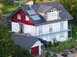 Ferienwohnung "Dorfliebe" mit privater Sauna und 4 Schlafzimmern in Breitnau, hotel i Breitnau