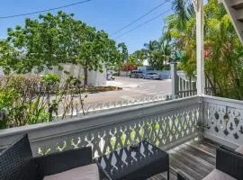 Sea Breeze -Great Location!
