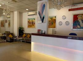 Savoy Inn Hotel Apartments โรงแรมใกล้สนามบินนานาชาติมัสกัต - MCTในมัสกัต