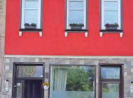 Peter´s Ferienwohnung: Schmalkalden şehrinde bir otoparklı otel