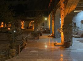 Seven Rock Cave Hotel, viešbutis mieste Geremė