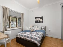 Lidcombe Boutique Guest House near Berala Station3, hotel in Sydney