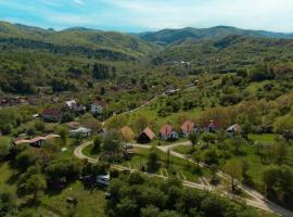 Glamping Cisnadioara, hotel v mestu Cisnadioara