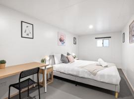 Large Room in Pymble Sleeps 2, holiday home in Pymble