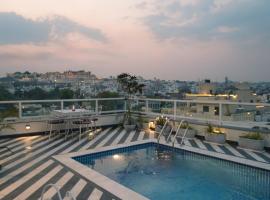 Hotel Naren Villa, hotel s parkov&aacute;n&iacute;m v destinaci Udajpur