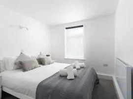 Beautiful 1 bedroom ground floor new apartment in old Cornwall