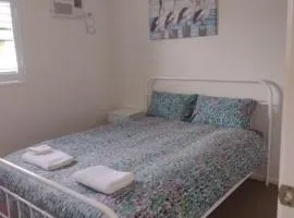 Ocean Breeze Apartments Hervey Bay