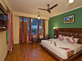 Hotel Tribhuvan Ranikhet Near Mall Road - Mountain View -Parking Facilities - Excellent Customer Service Awarded - Best Seller, готель у місті Ранікгет
