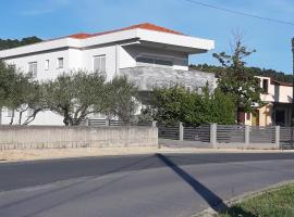 Apartmani Marković RAB, hótel í Palit