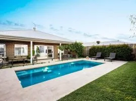 Park Front Villa with sparkling swimming pool